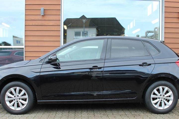 Sort VW Polo fra 2020