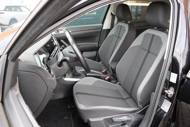 Sort VW Polo fra 2020