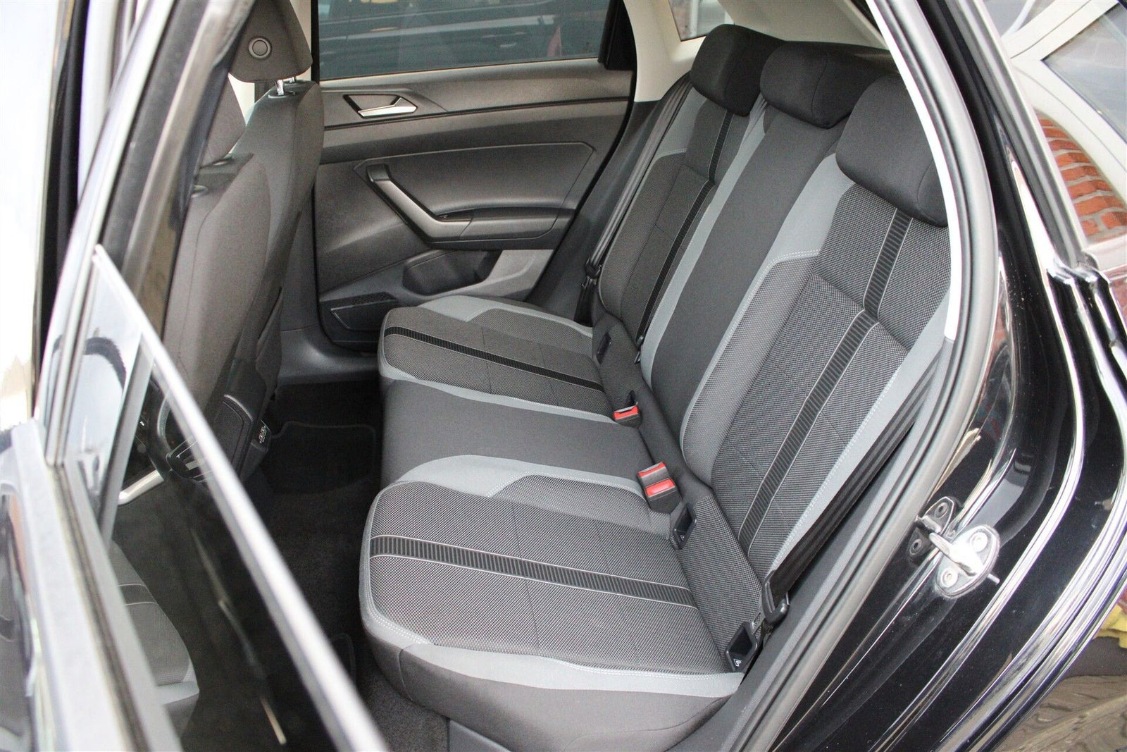 Sort VW Polo fra 2020