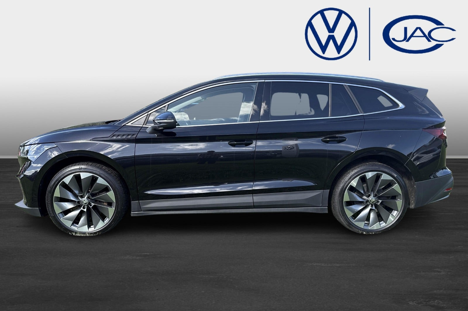 Sort Skoda Enyaq fra 2023