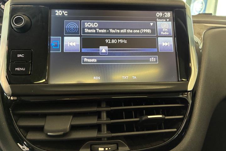 Hvid Peugeot 208 fra 2016