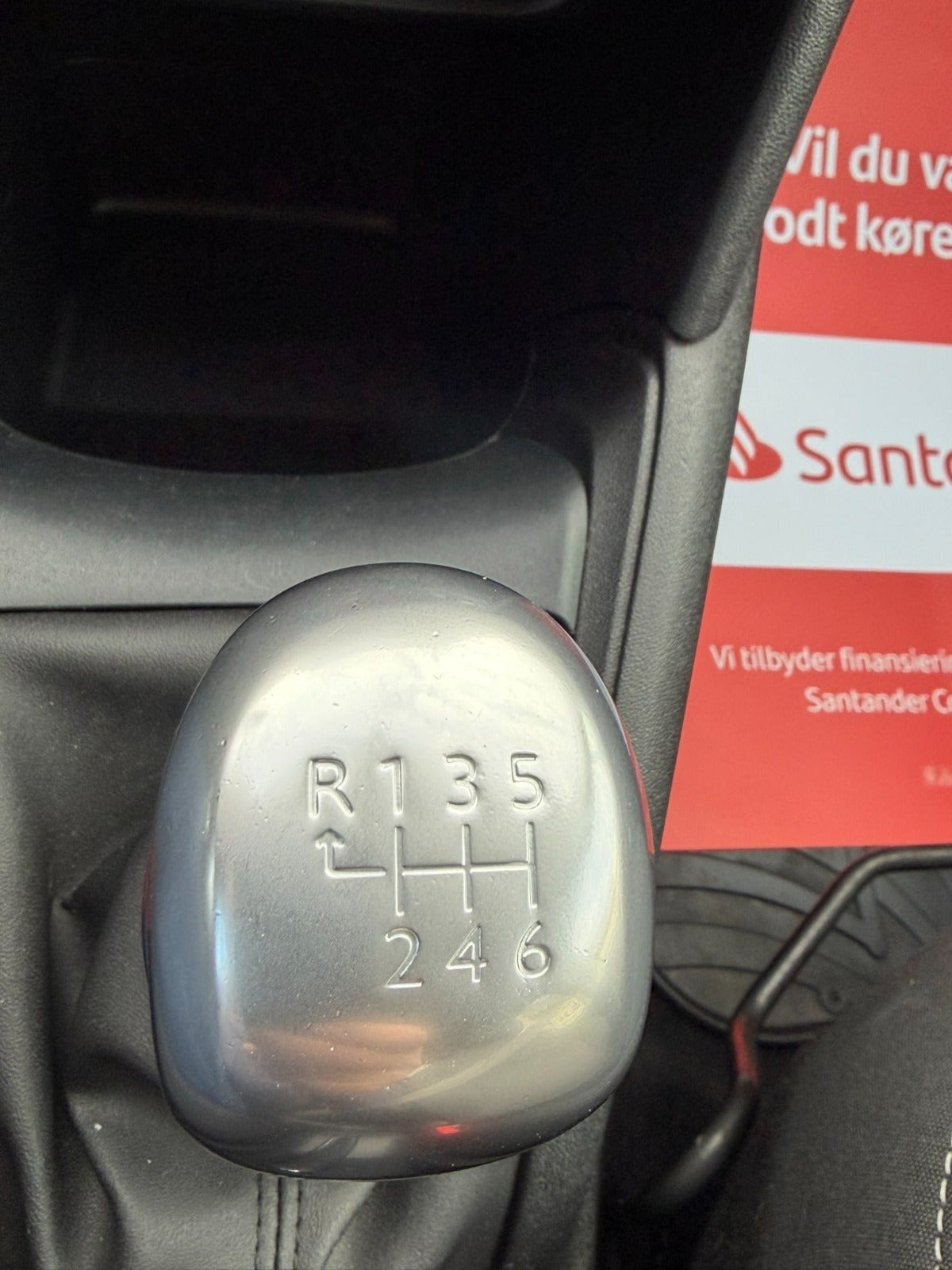 Hvid Peugeot 208 fra 2019