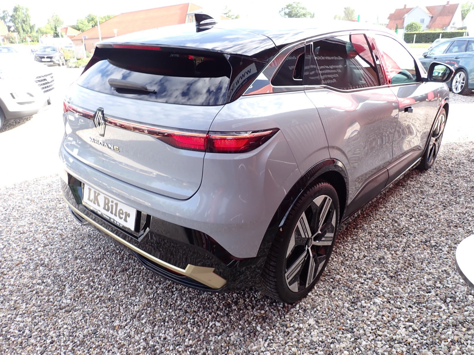 Grå Renault Megane E-Tech fra 2022
