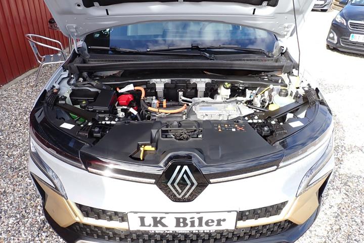 Grå Renault Megane E-Tech fra 2022