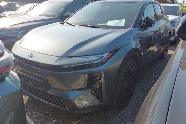 Sort Toyota C-HR+ fra 2026