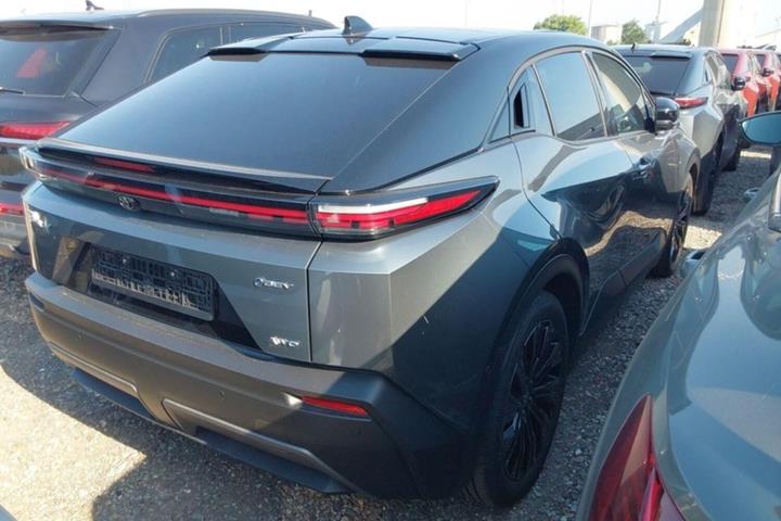 Sort Toyota C-HR+ fra 2026