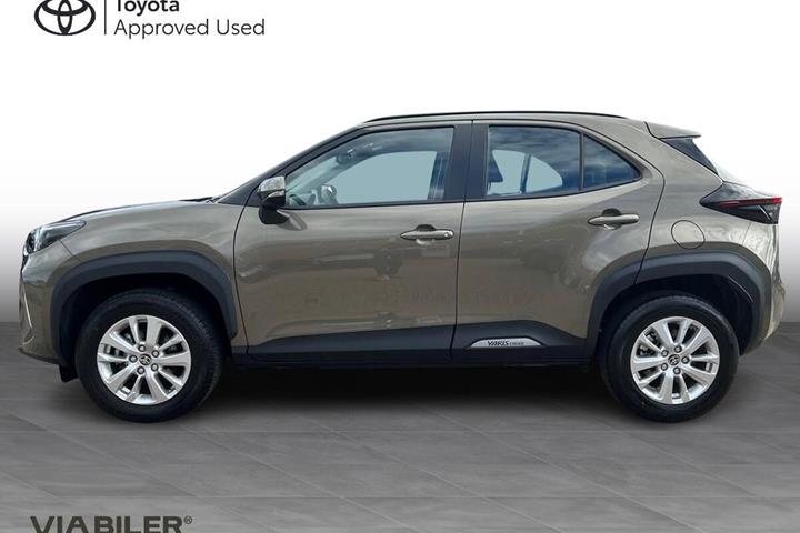 Bronze Toyota Yaris Cross fra 2023