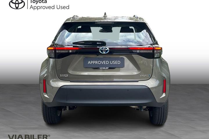 Bronze Toyota Yaris Cross fra 2023