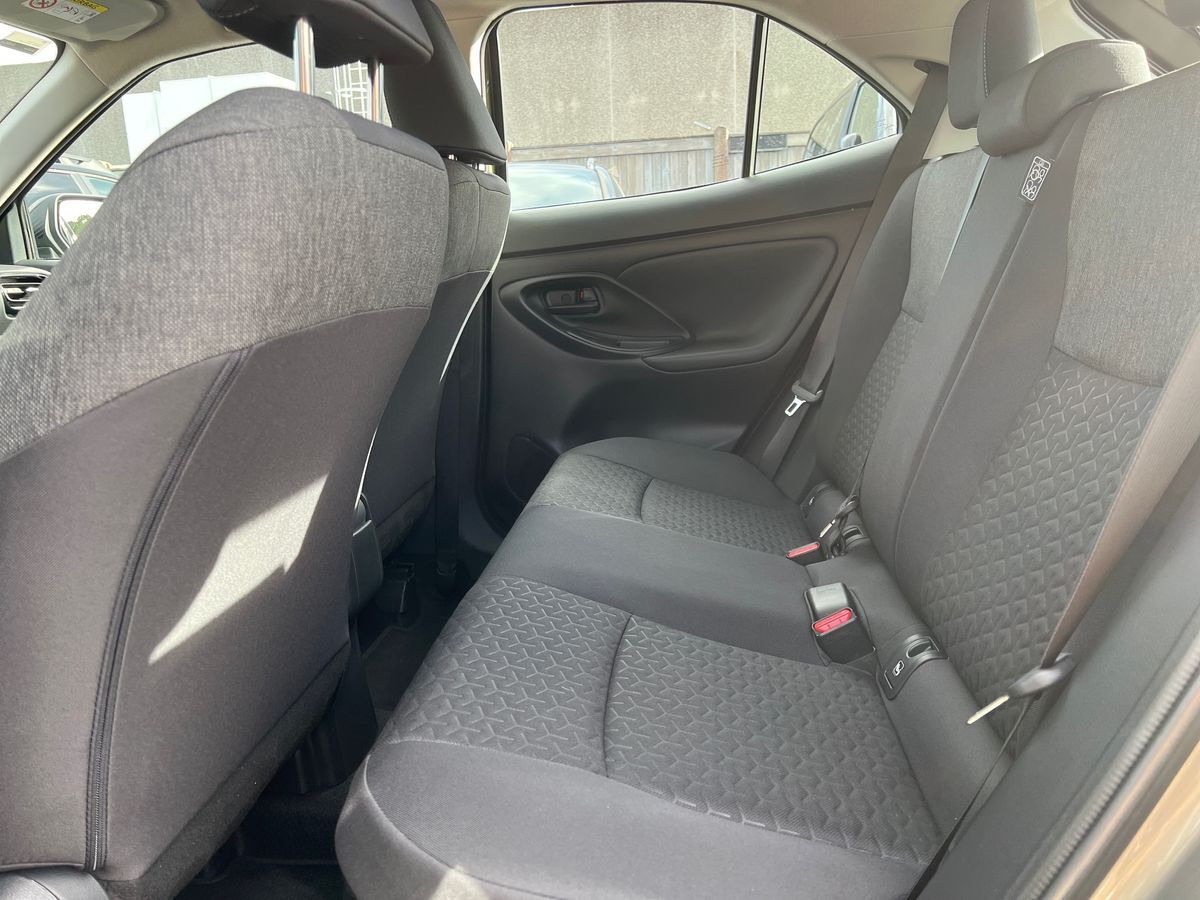 Bronze Toyota Yaris Cross fra 2023