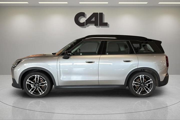 Sølv Mini Countryman fra 2025