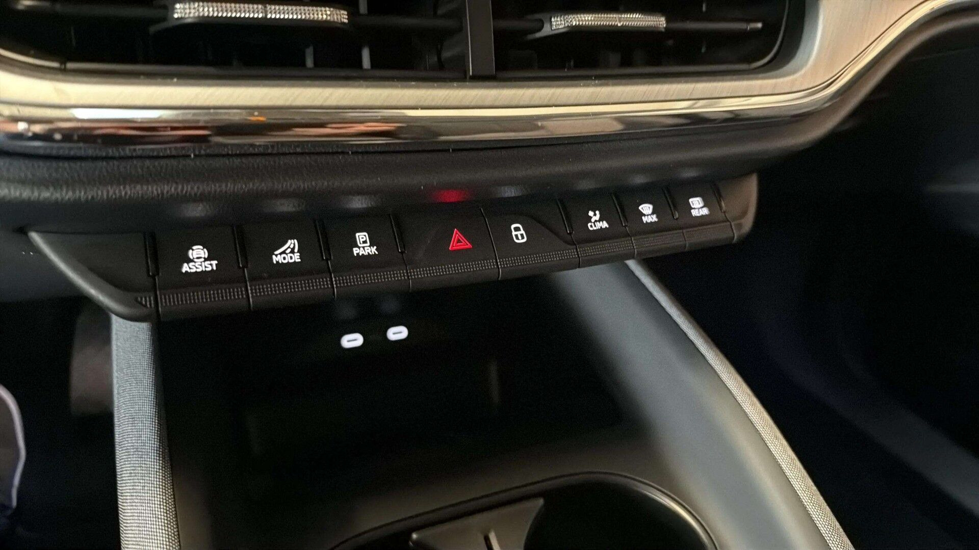 Grå Skoda Enyaq fra 2025