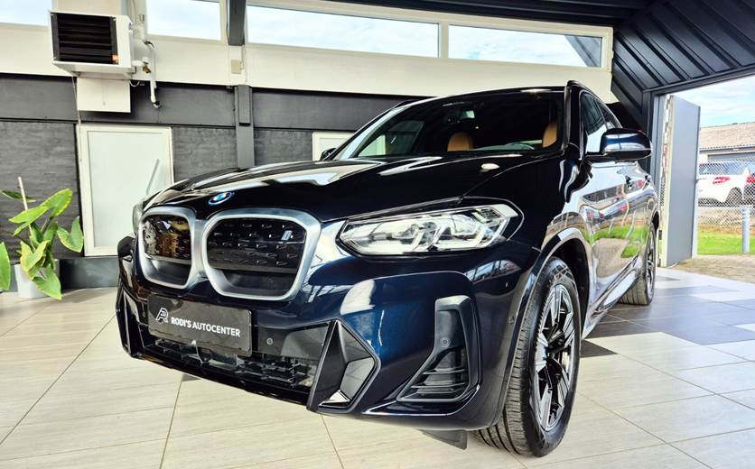 BMW iX3 Charged M-Sport