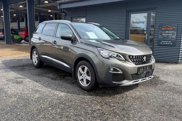 undefined Peugeot 5008 fra 2020 set udefra