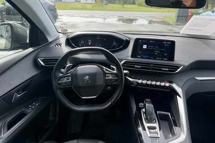 undefined Peugeot 2008 fra 2021