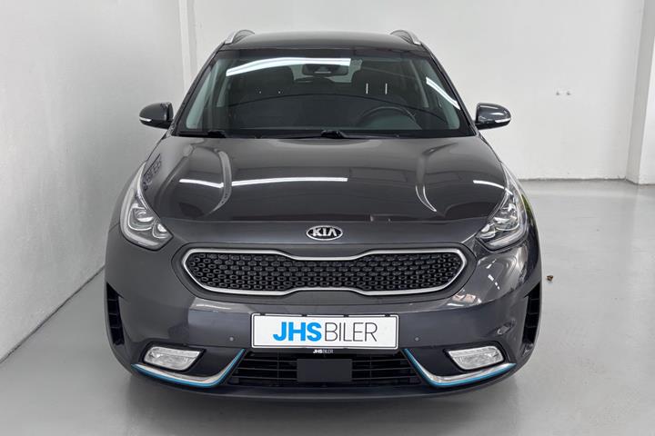 Grå Kia Niro fra 2019