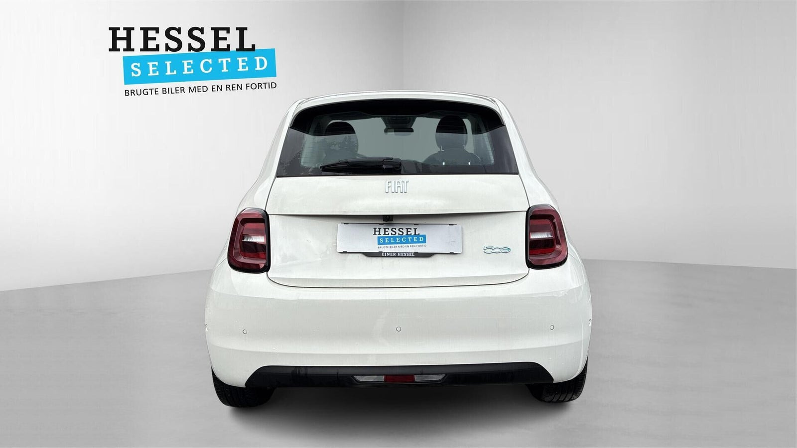 Hvid Fiat 500e fra 2024