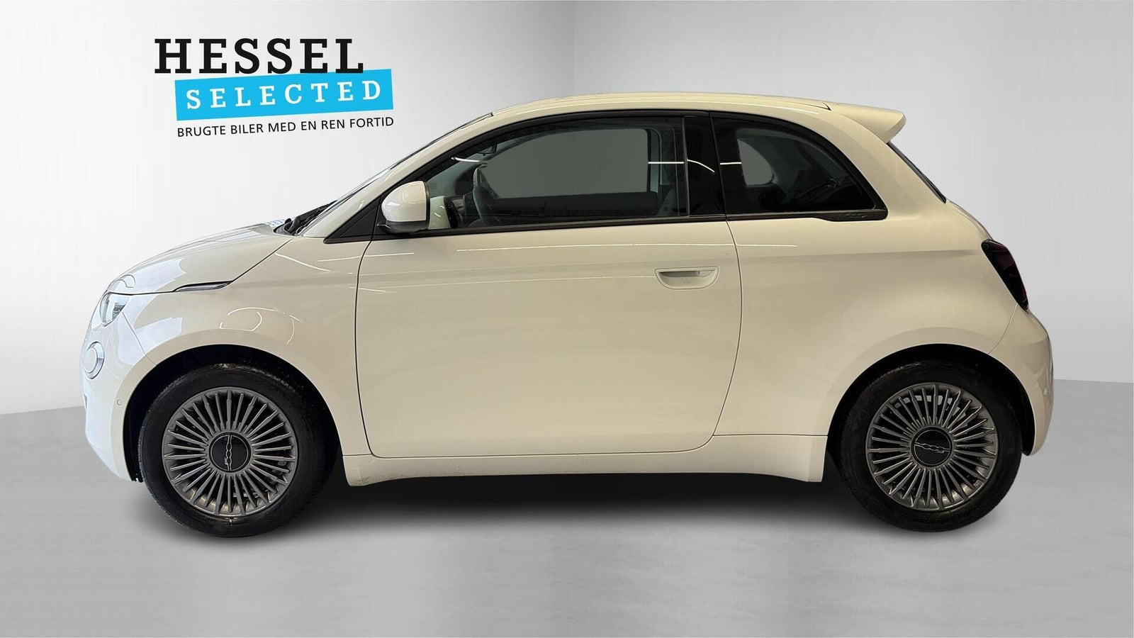 Hvid Fiat 500e fra 2024