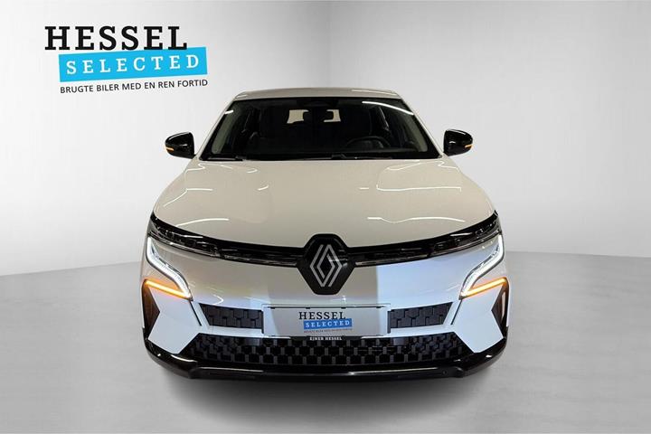 Hvid Renault Megane E-Tech fra 2023