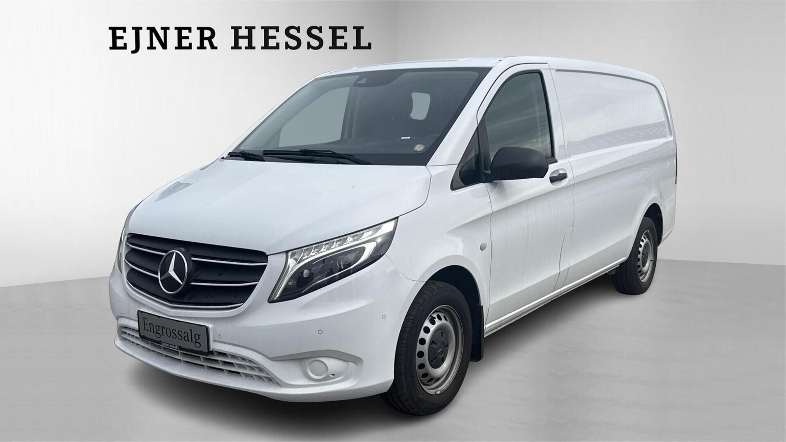 Hvid Mercedes Vito 114 fra 2022