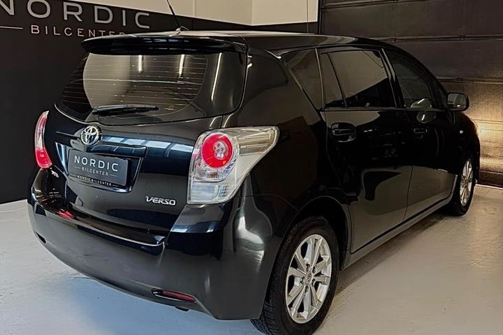 undefined Toyota Verso fra 2012