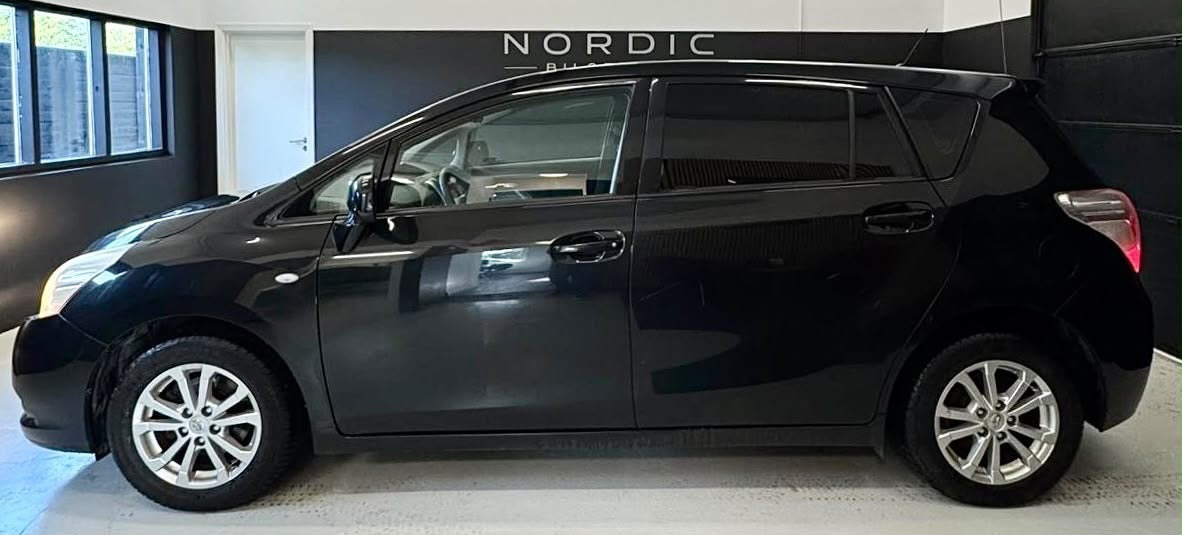 undefined Toyota Verso fra 2012
