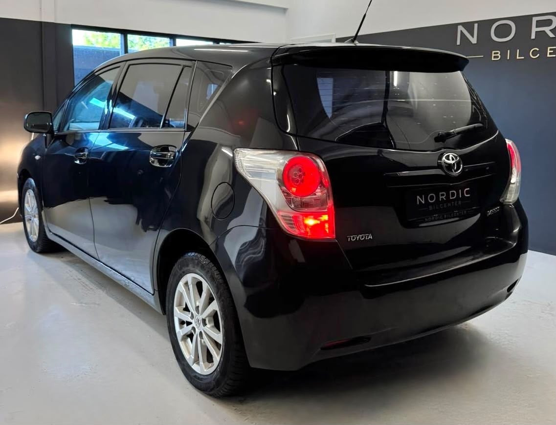 undefined Toyota Verso fra 2012