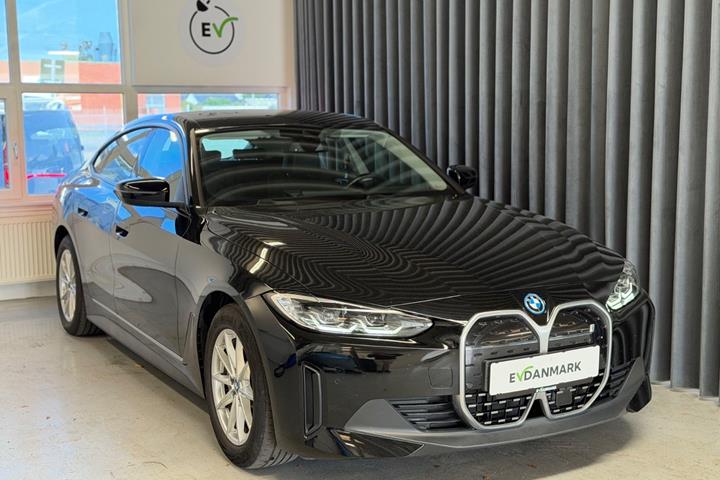 Sort BMW i4 fra 2022