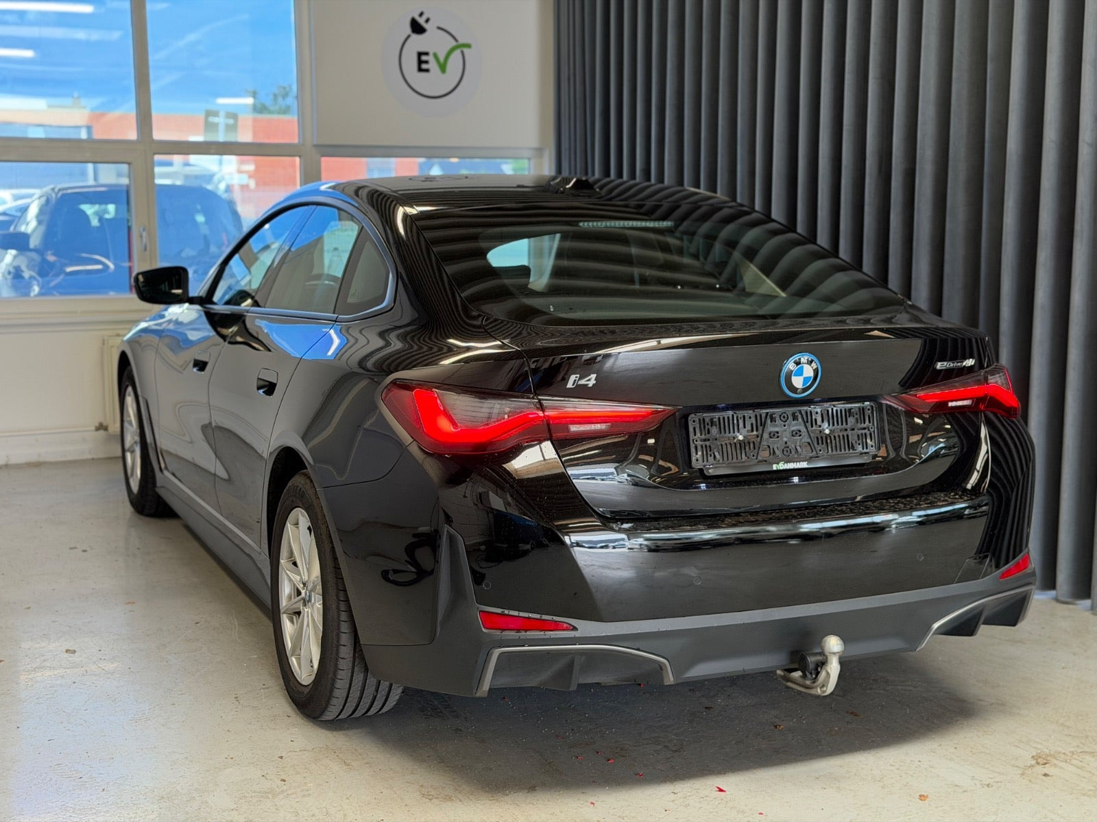 Sort BMW i4 fra 2022