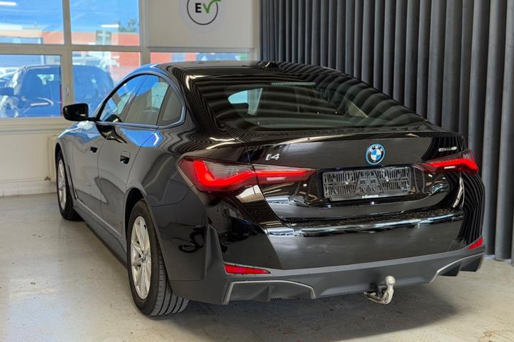 Sort BMW i4 fra 2022