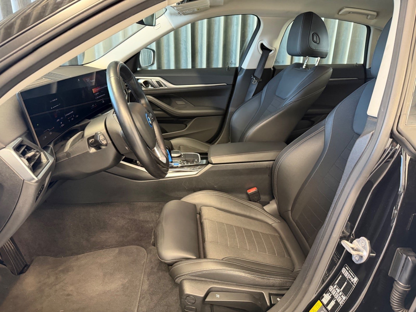 Sort BMW i4 fra 2022