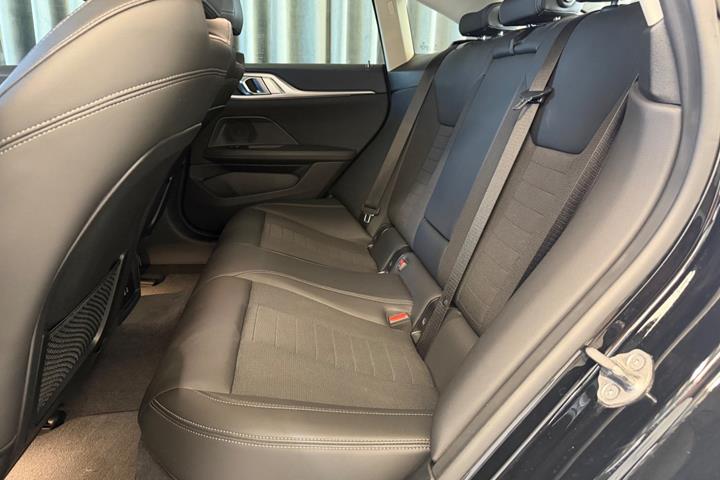 Sort BMW i4 fra 2022