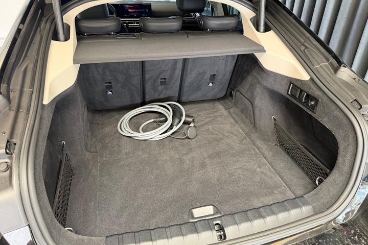 Sort BMW i4 fra 2022