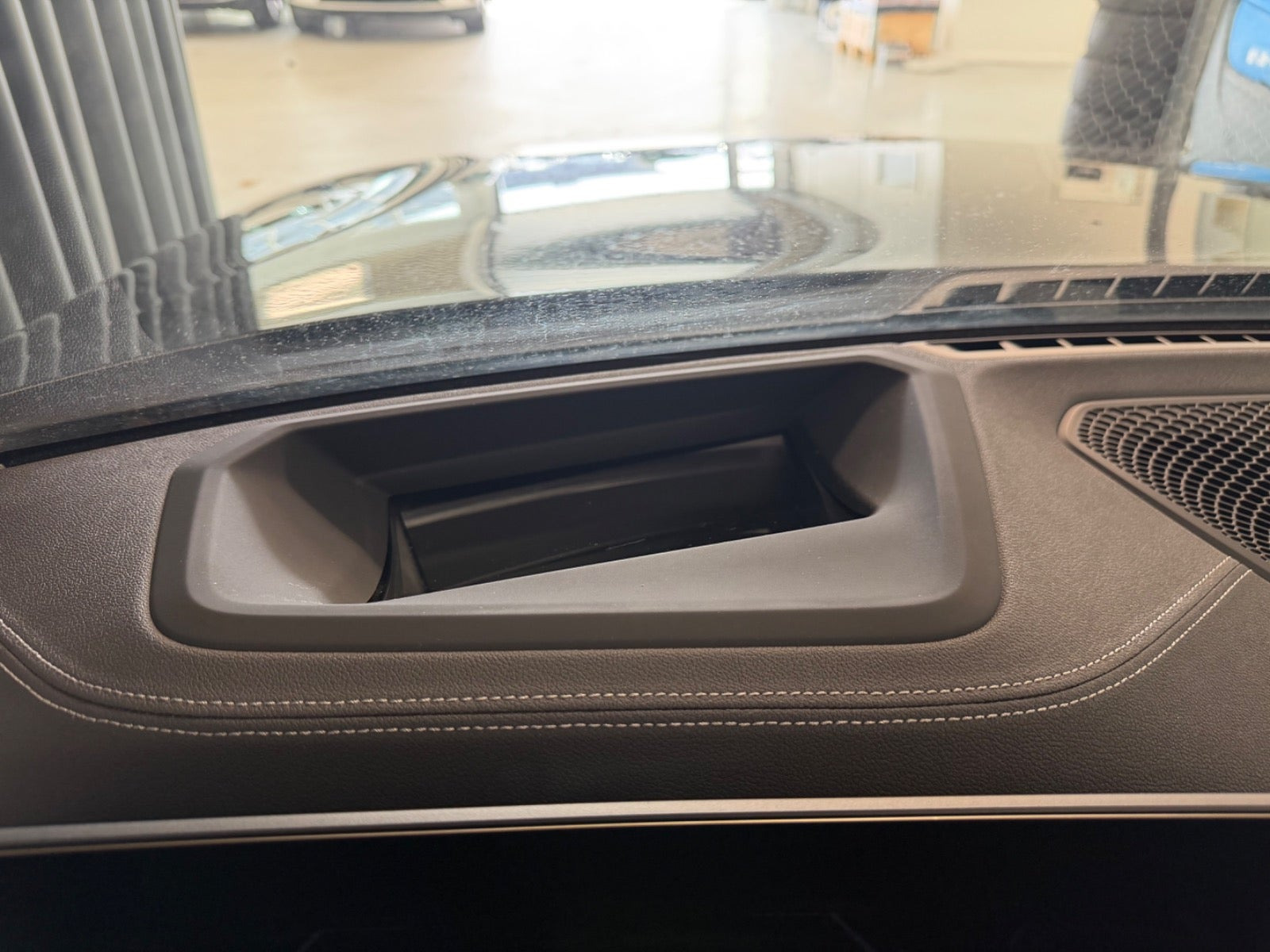 Sort BMW i4 fra 2022