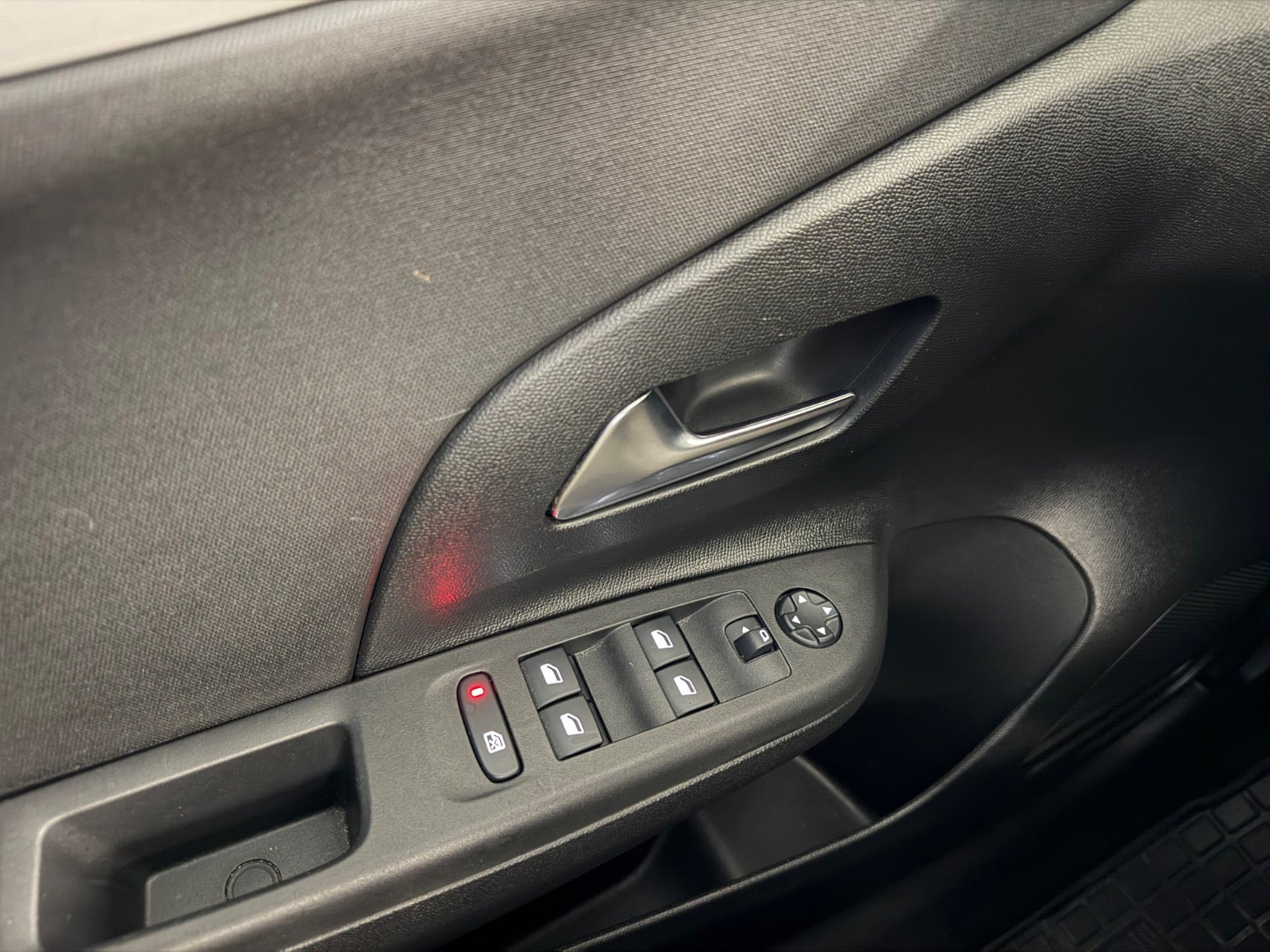 Hvid Opel Corsa-e fra 2020