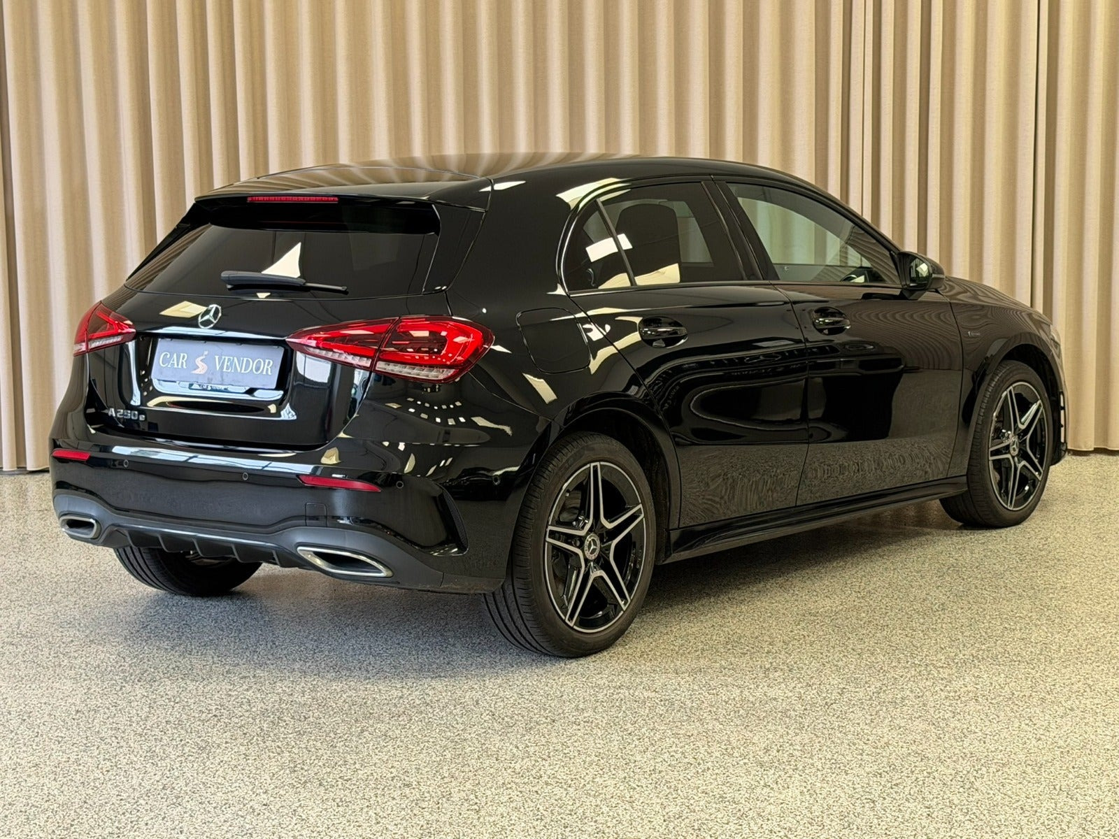 Sort Mercedes A250 e fra 2021