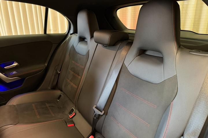 Sort Mercedes A250 e fra 2021