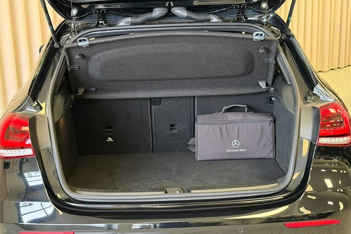 Sort Mercedes A250 e fra 2021