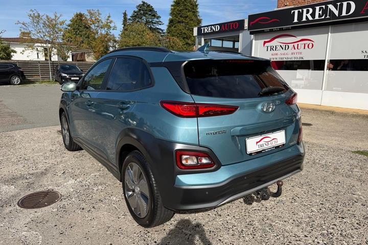 Blå Hyundai Kona fra 2020