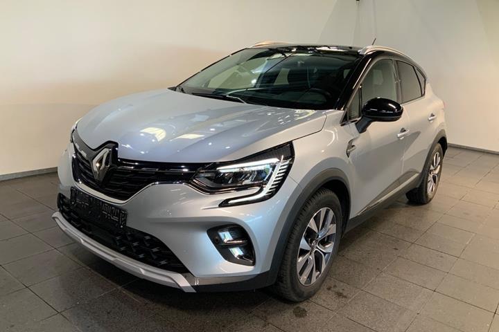 Sølv Renault Captur fra 2022