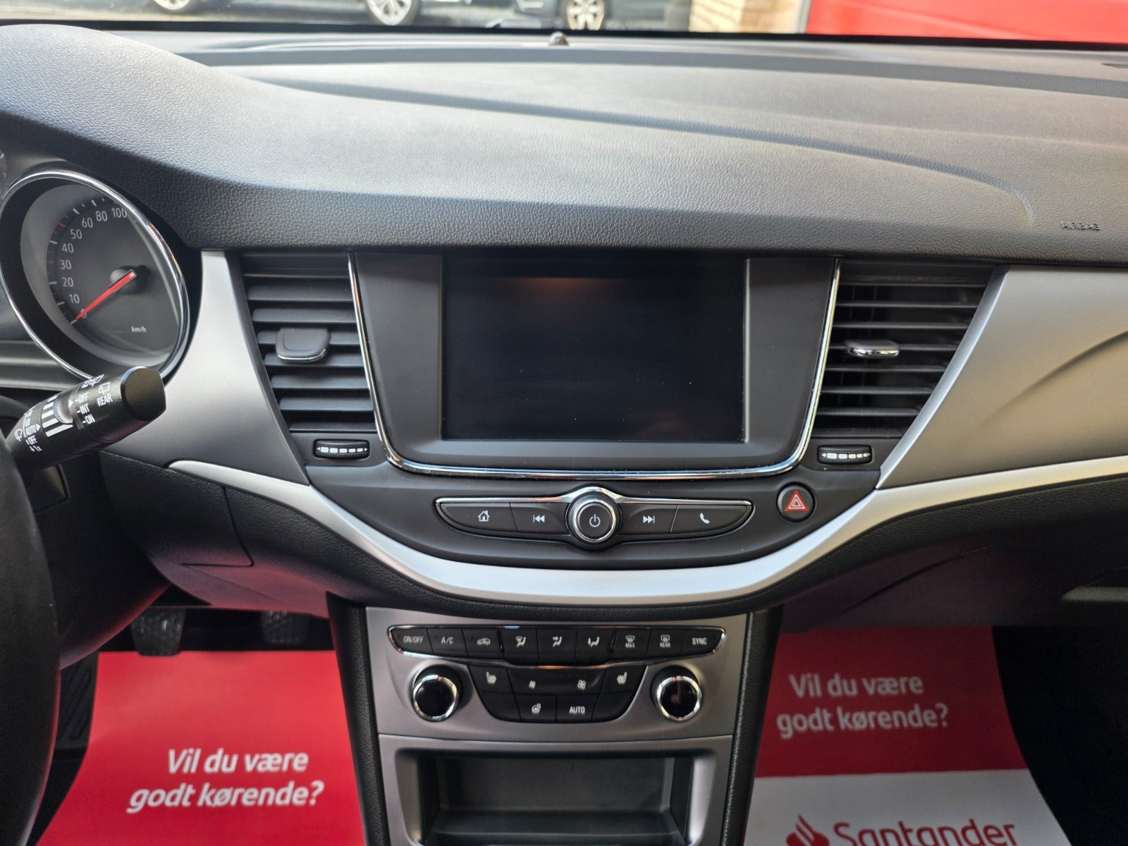 Sølv Opel Astra fra 2021