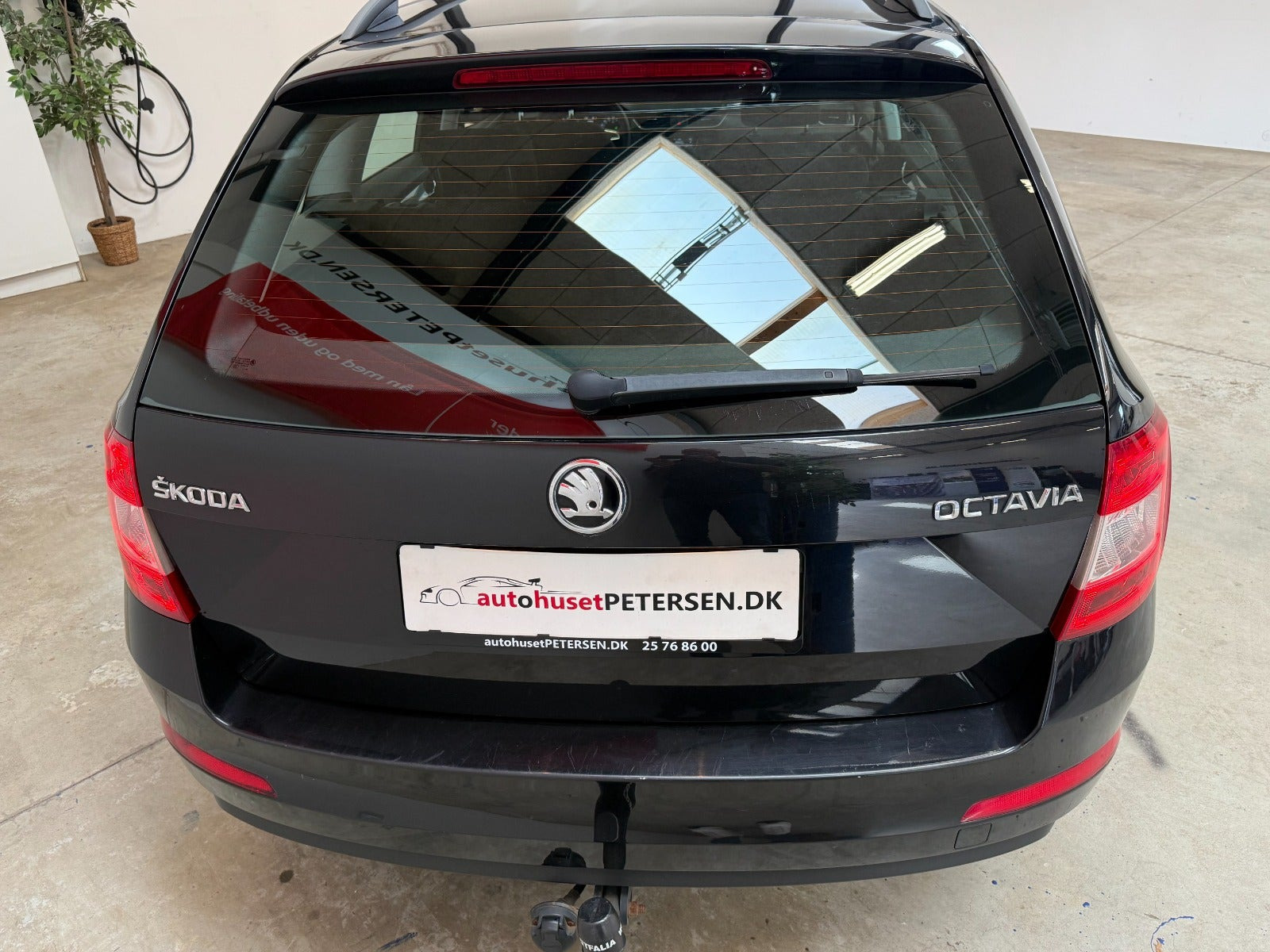 Sort Skoda Octavia fra 2017