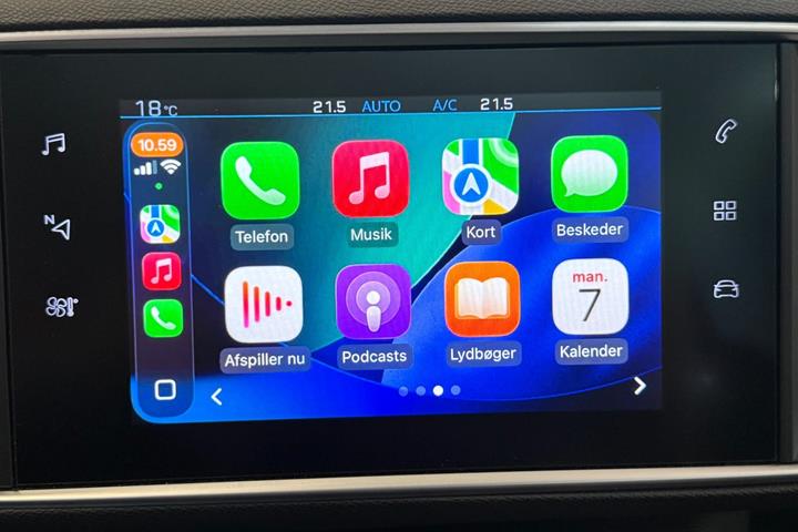 Sort Peugeot 308 fra 2019