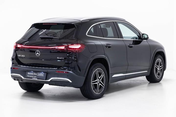Sort Mercedes EQA350 fra 2024