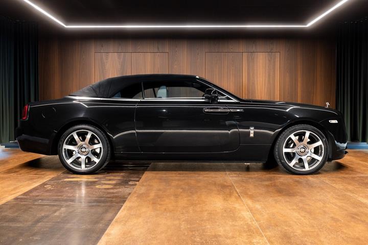 Sort Rolls Royce Dawn fra 2017