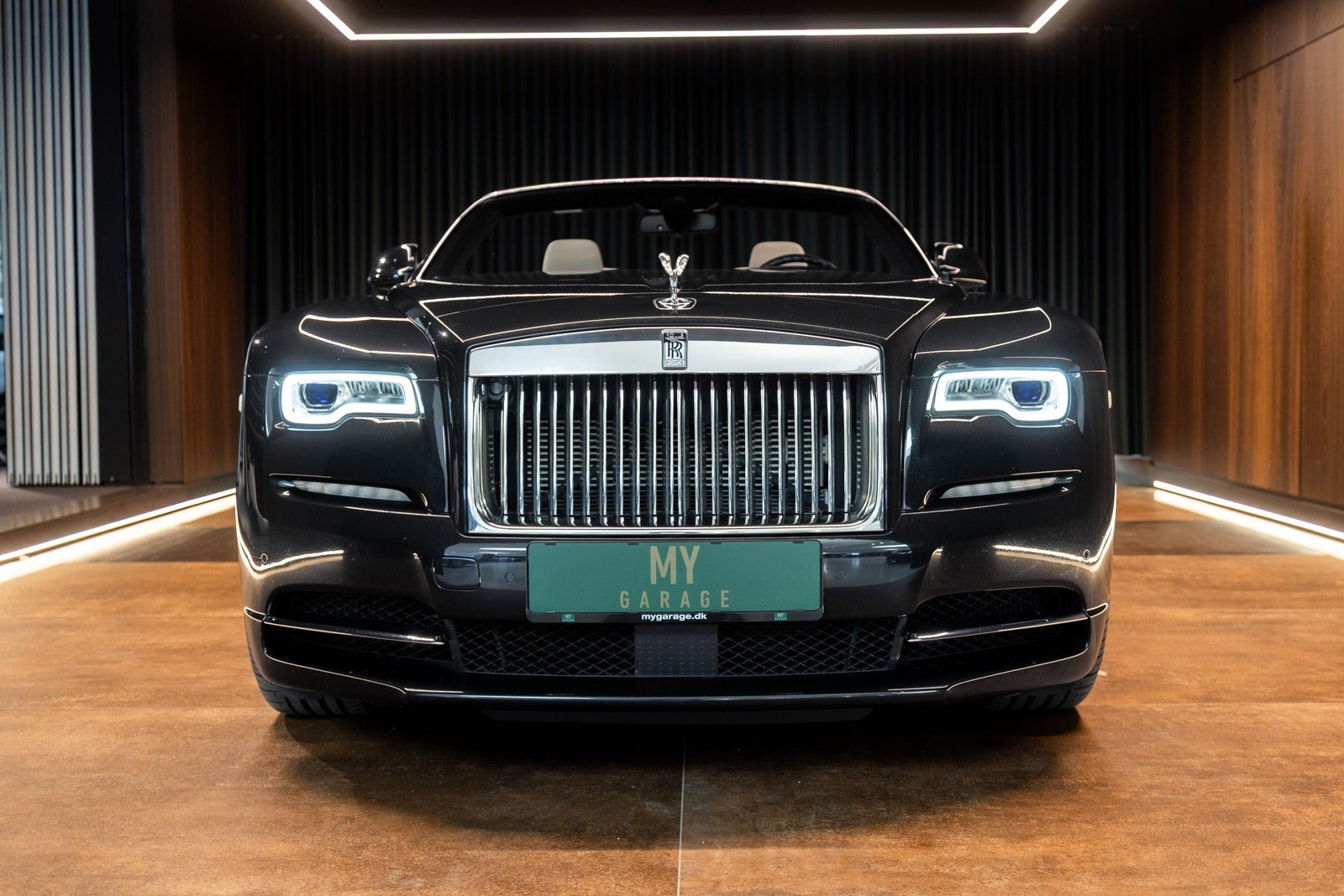 Sort Rolls Royce Dawn fra 2017