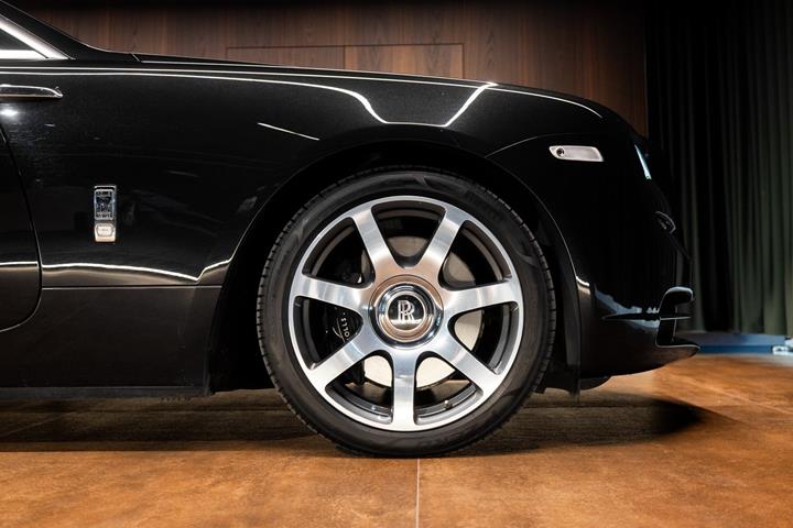 Sort Rolls Royce Dawn fra 2017