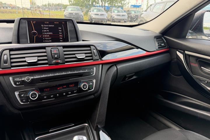 Hvid BMW 320d fra 2013