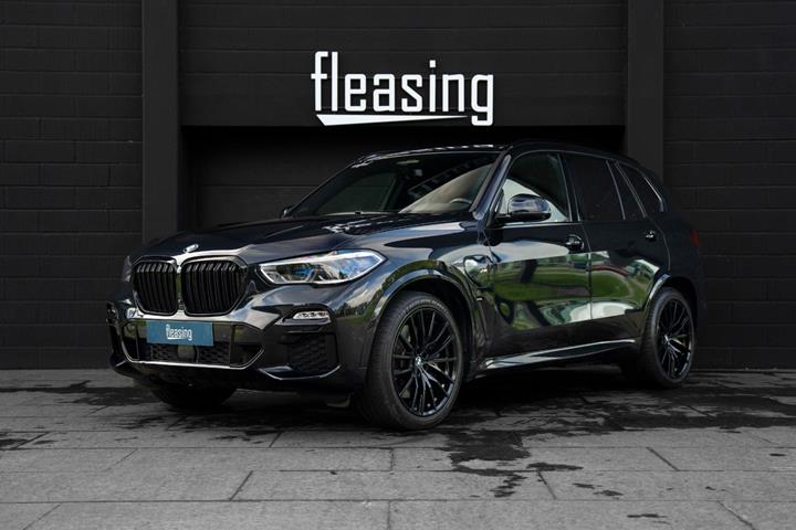Sort BMW X5 fra 2020