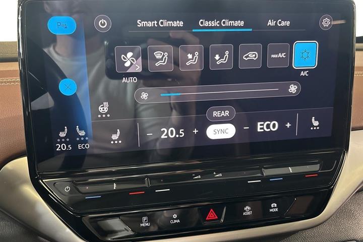 Blå VW ID.4 fra 2023