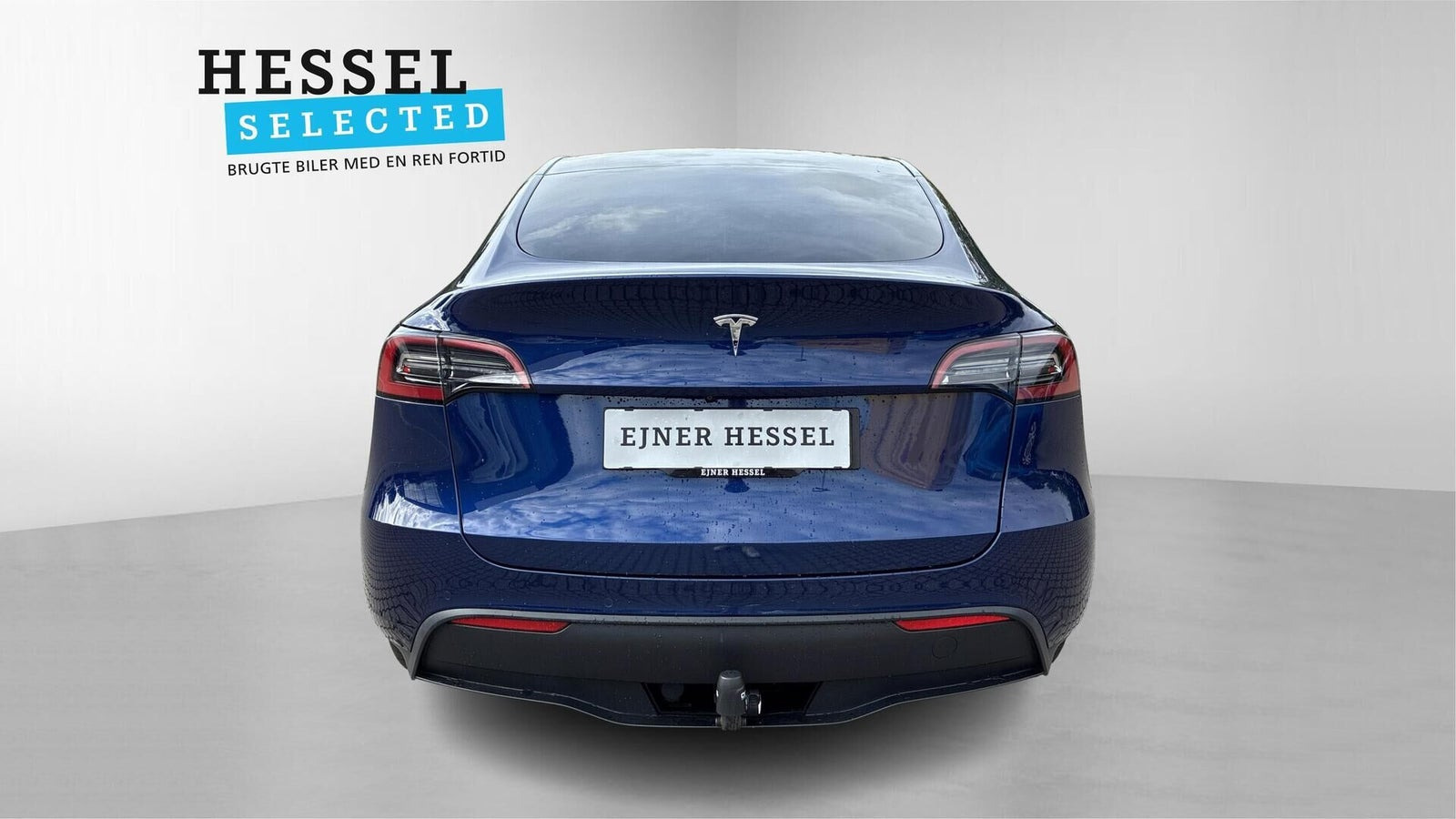 Blå Tesla Model Y fra 2021